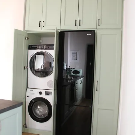 2 Bedroom By Mps Apartment *